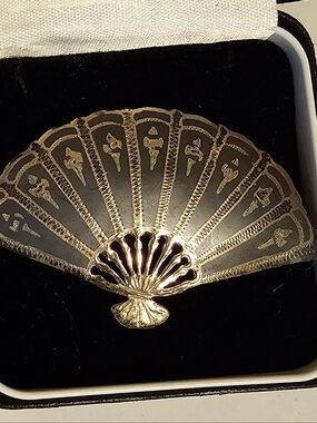 SIAM 925 Sterling Silver  Vintage Enamel Niello Fan Brooch Pin